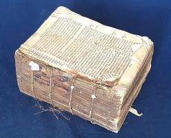 Illyés András: 
Megrövidittetet Ige az-az: Predikatios Könyv I-III. rész. [Egybekötve.]
Elsö reszs...