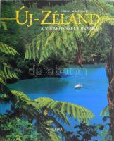 Colin Monteath: Új-Zéland. A viharos szél országa. Ford.: Todero Anna. Bp., [2001], Gabo. Rendkívül gazdag fotóanyaggal illusztrálva. Kiadói kartonált papírkötés, kiadói papír védőborítóban, jó állapotban.