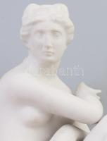 Guggoló női akt. Jelzett biszkvit porcelán, m: 24 cm