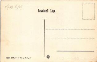 Budapest I. A villamos vasút alagútja a Lánchídnál, a képen látható épületek a II. világháborúban el...