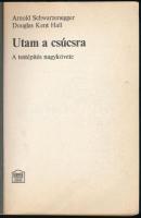 Arnold Schwarzenegger - Douglas Kent Hall: Utam a csúcsra. A testépítés nagykövete. Ford.: Kósa Edit...