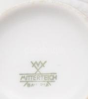 6 darab porcelán reggeliző szett: csésze alátéttel és desszertes tányér. Jelzett, kopással, közte ri...