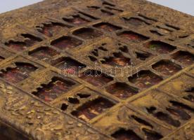 Húsvéti ünnepi ikon - Jézus pokolra szállása és feltámadása, körben ünnepekkel, sarkokon szentekkel....