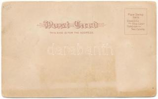 Osztrák-magyar címerek és zászló, hölggyel, csillámmal díszitett / Austria-Hungary. Flag and coats o...