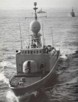 3 db könyv - Captain John Moore: Jane's Naval Review. Sixth year of issue. 1987, Jane's Pu...