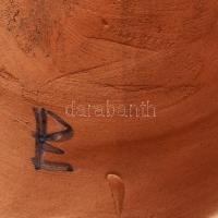 Anya gyermekével. Jelzett mázas kerámia, kopással, m: 14 cm