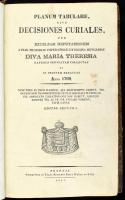 Planum tabulare, sive decisiones curiales, per excelsam deputationem a piae memoriae impteratrice et regina Hungariae diva Maria Theresia eatenus ordinatam collectae et in ordinem redactae Anno 1769... Editio secunda. Posonii, 1817., Sumptibus et typis Simonis Petri Weber et Filii, 8+230 p. Latin nyelven. Korabeli félbőr-kötésben, kopott borítóval, a gerincen sérüléssel.