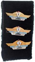 Szovjetunió ~1970. 1., 2., 3. osztályú harckocsizó aranyozott, zománcozott fém jelvény (3xklf) T:AU Soviet Union ~1970. 1st, 2nd, 3rd class trooper badge, gilt, enamelled (3xdiff) C:AU