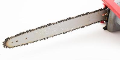 Budget elektromos láncfűrész. Működik