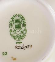 Zsolnay hólyagos váza, jelzett, virágmintás díszítéssel, hibátlan, d: 11 cm