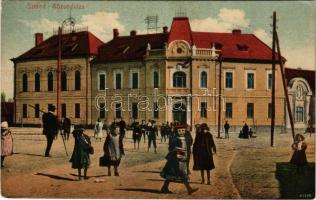 1912 Szered, Vág-Szered, Vágszered, Sereth, Sered nad Váhom; Községháza. Gross Lipót kiadása / town hall (EK)