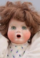 Marenda Kanada porcelántestű baba, jelzett, m: 38 cm