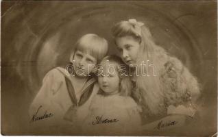 1911 Ferdinánd román király gyermekei: Miklós herceg, Ilona és Mária hercegnők / Children of Ferdinand I of Romania: Nicolae, Ileana, Maria. Mándy photo (EK)