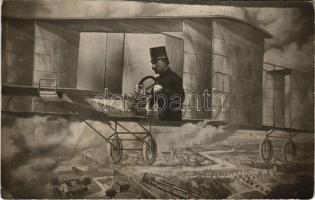 Montázs postással a repülőgépen / Montage with postman in an aircraft. Nagy és Társa (Budapest) photo (EK)