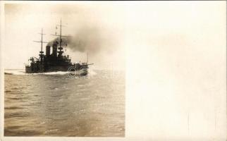 SMS Babenberg az Osztrák-Magyar Haditengerészet Habsburg-osztályú pre-dreadnought csatahajója / K.u.K. Kriegsmarine Linienschiff / Austro-Hungarian Navy SMS Babenberg pre-dreadnought battleship. Phot. Alois Beer. Verlag F. W. Schrinner, Pola 1911.