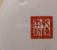 Jelzett kínai váza, m: 20,5 cm