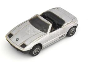 Retró BMW Z1 játékautó, műanyag, kissé koszos, kopottas állapotban, h: 19,5 cm