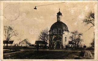 Galánta, Kápolna tér. Adamkó Béla kiadása / Chapel Square (fl)