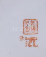 Gyömbértartó edény. Kína, köztársaság kora, jelzett, kopással, d: 18 cm, m: 16 cm