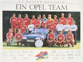 cca 1986 FC Bayern München labdarúgó csapat + Opel Kadett plakát szélén minimális sérüléssel 80x60 cm