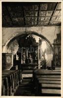 Gelence, Ghelinta; Régi templom, apszis, oltár és kazettás famennyezet / Alte Kirche, Apsis, Altar ud Decke aus bemalter Holztäfelung / church, interior. Foto orig. J. Fischer 1933.