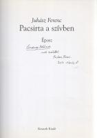 Juhász Ferenc:  Pacsirta a szívben. Éposz. (Dedikált.) [Budapest], (2006). Kossuth Kiadó (Dürer Nyomda Kft., Gyula). [4] + [173] + [3] p. Egyetlen kiadás. Dedikált: ,,Lendvay Bélának sok szeretettel Juhász Ferenc. 2010. április 8". Oldalpáronként számozott kötet, az oldalpáron jobb oldalán az átirat, bal oldalán a költő kézírásának másolata. Fűzve, színes, illusztrált kiadói borítóban. Jó példány.