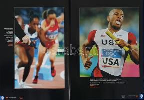 Fotó Reuters: Athén 2004. [A 2004-es Athéni Olimpiai Játékok képes albuma.] (Többszörösen aláírt.)
...