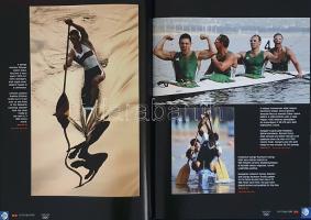 Fotó Reuters: Athén 2004. [A 2004-es Athéni Olimpiai Játékok képes albuma.] (Többszörösen aláírt.)
...