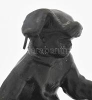 Hoki kapus kisfiú. Kasli, orosz. Öntöttvas szobor 18 cm Jelzett