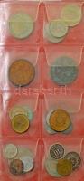 Vegyes 121db-os érme tétel kisalakú berakókba rendezve, közte 12 darab magyar emlékkiadás az 1980-as...