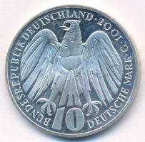 Németország 2001G 10M Ag "50 éves az Alkotmánybíróság" T:AU (PP)
Germany 2001G 10 Mark Ag...