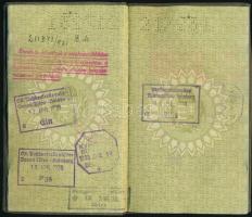 1938 A Magyar Királyság által kiállított fényképes útlevél Peiniger Erich magánhivatalnok részére, k...