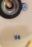 cca 1880-1890, Zsolnay asztali lámpa keleties dekorral. Feltehetően Zsolnay Júlia terve. Plasztikus ...