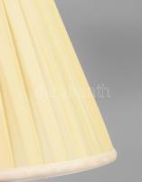 cca 1880-1890, Zsolnay asztali lámpa keleties dekorral. Feltehetően Zsolnay Júlia terve. Plasztikus ...