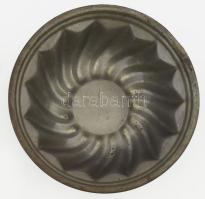 Antik fém kuglófsütő forma, m: 21 cm