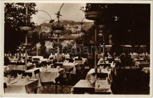 Budapest I. Naphegy, Cziegler Jenő-féle étterem, terasz. Czakó utca 1/3.