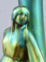 Zsolnay váza: Vágyakozás. Szecessziós stílusú nőalakkal díszített, szájánál virágszerűen szétnyíló v...