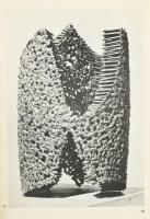 Mai Jugoszláv szobrászat. Kiállítási katalógus fekete-fehér fotókkal illusztrálva. Szerk.: Csernitzk...