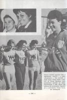 A húszéves Izráel. Szerkesztette Dán Ofry. (Dedikált.)
Tel-Aviv, (1968). Lumen Könyvkiadó (Lino-tur...