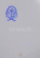 Herendi Viktória mintás bonbonier. Jelzett, minimális kopással, 11,5x9 cm