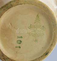 Városlőd 1846 Hungaria csupor. Jelzett, sérüléssel, m: 11 cm