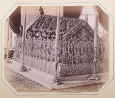 cca 1890 Souvenir de Constantinople, Sébah & Joaillier műterméből, 48 db fotóval, két oldalon ür...