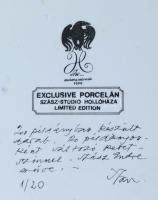 Hollóházi Porcelánmanufaktúra, Szász-Stúdió, Szász Endre (1926-2003): Férfi arc. Jelzett, piros csík...