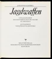 Johannes Schöbel: Jagdwaffen. Berlin, 1980, Militärverlag der DDR. Harmadik kiadás. Fekete-fehér és ...