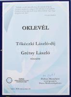 2020, Dr. Grétsy László nyelvész által elnyert Tőkéczki László-díj. Herendi Apponyi Blue mintás váza...