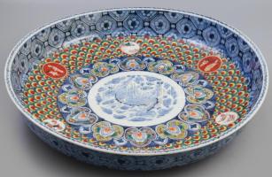 Japán Imari porcelán nagy méretű tál. Kézzel festett, jelzés nélkül. XIX: sz. hibátlan d: 46 cm /// ...