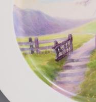 Rudolf Hentschel Meisseni porcelán tál 1929 előtt. Színes mázas, jelzett, formába nyomott 22-es form...