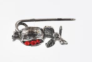 Ezüst (Ag) bross, jelzés nélkül, h: 2 cm, bruttó: 1,2 g