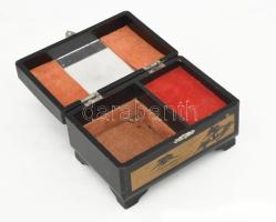 Keleti stílusú zenedoboz, javítással, 17x11x9 cm