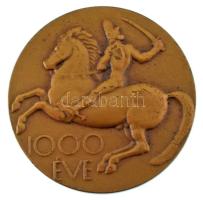 Beck Ötvös Fülöp (1873-1945) 1915. "Ezer Éve küzd a magyar" bronz emlékérem (32mm) T:XF Hu...
